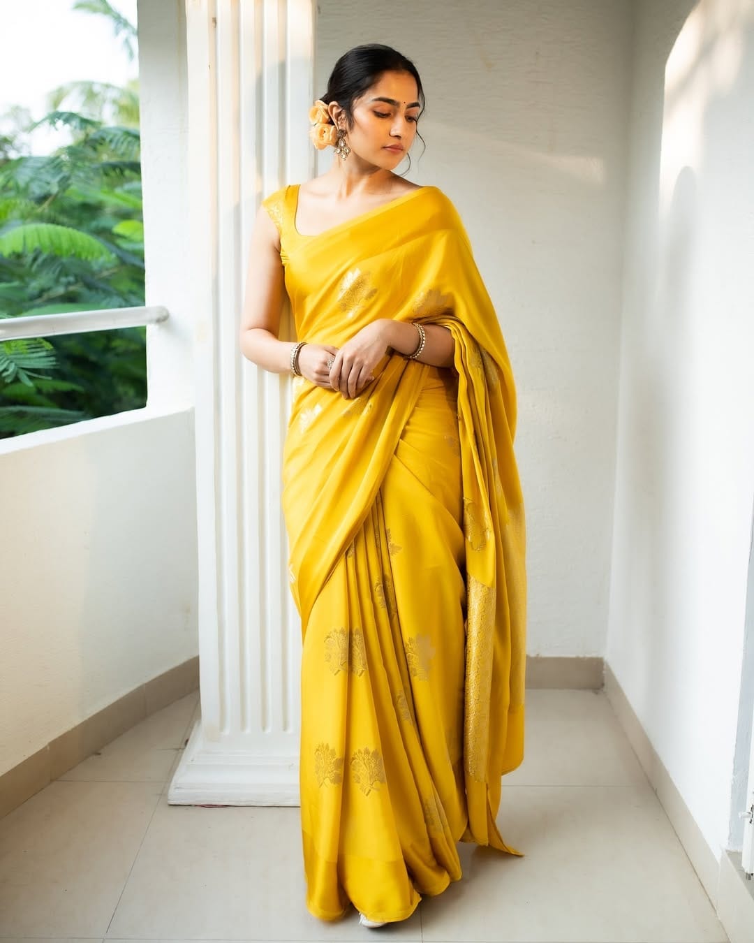 Kantara Chapter 1 Star Rukmini Vasanth's Gorgeous Saree Blouse Designs Kantara Chapter 1 Star Rukmini Vasanth's Gorgeous Saree Blouse Designs