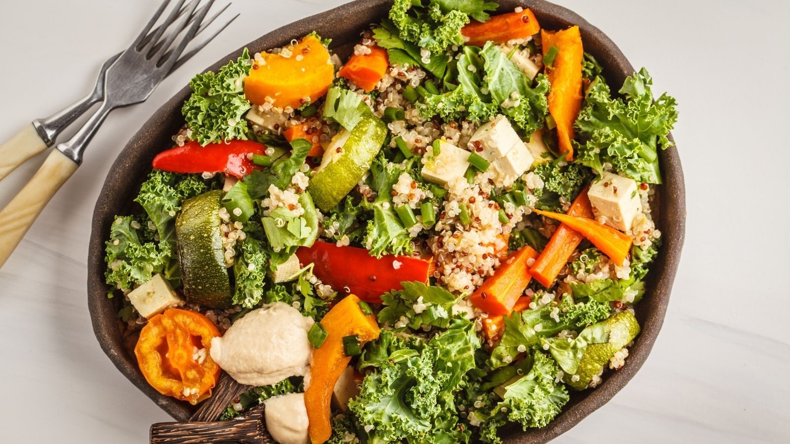 Ditch The Heavy Lunch: Try These Weight-Loss Salad Recipes Instead Ditch The Heavy Lunch: Try These Weight-Loss Salad Recipes Instead