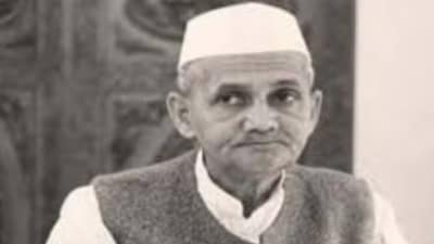 Lalita Shastri and the rest of the family had many doubts about Lal Bahadur Shastri's death. (News18 Hindi)