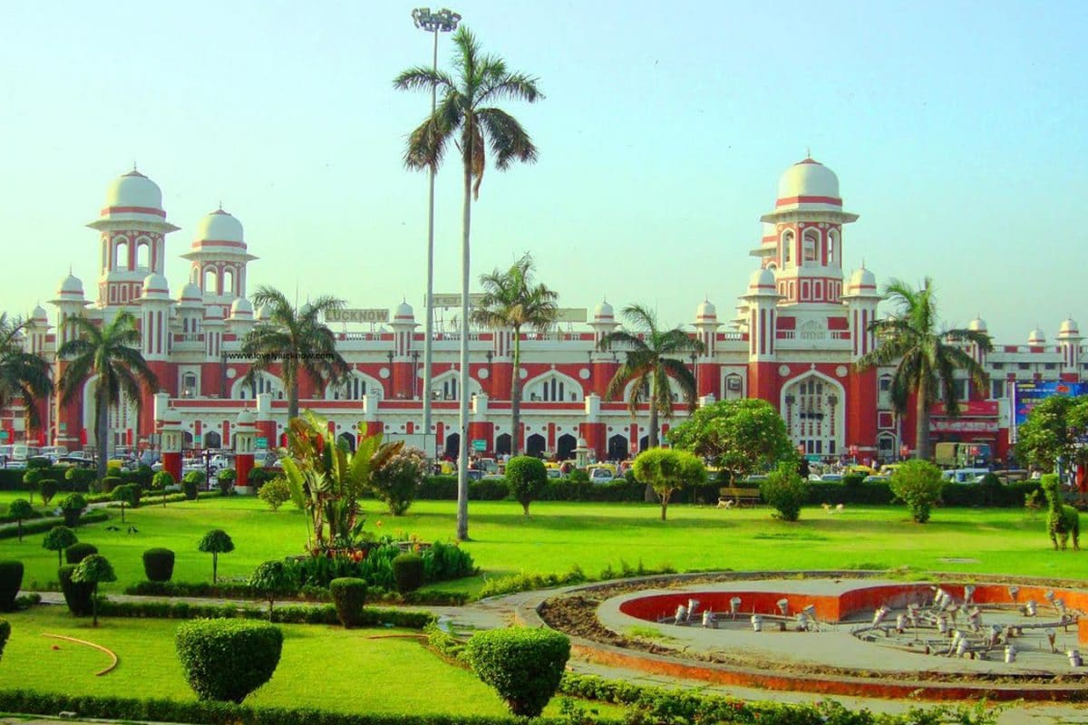 10 Of India's Most Beautiful Railway Stations