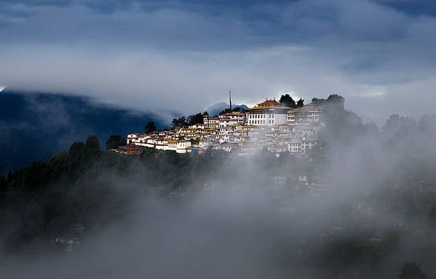 Tawang, Arunachal Pradesh: Tawang is famous for its pristine environment and rich Buddhist culture, centered around the magnificent Tawang Monastery. The clean air and unspoiled natural beauty make it an ideal pollution-free retreat. Tawang, Arunachal Pradesh: Tawang is famous for its pristine environment and rich Buddhist culture, centered around the magnificent Tawang Monastery. The clean air and unspoiled natural beauty make it an ideal pollution-free retreat.