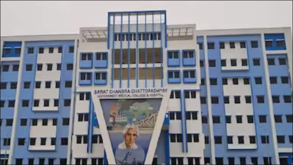 3 Arrested After Woman Trainee Doctor Threatened With Rape In Bengal, Political Row Erupts