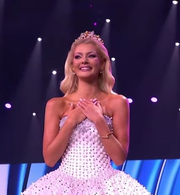  Miss Universe 2024 Arrives On Stage