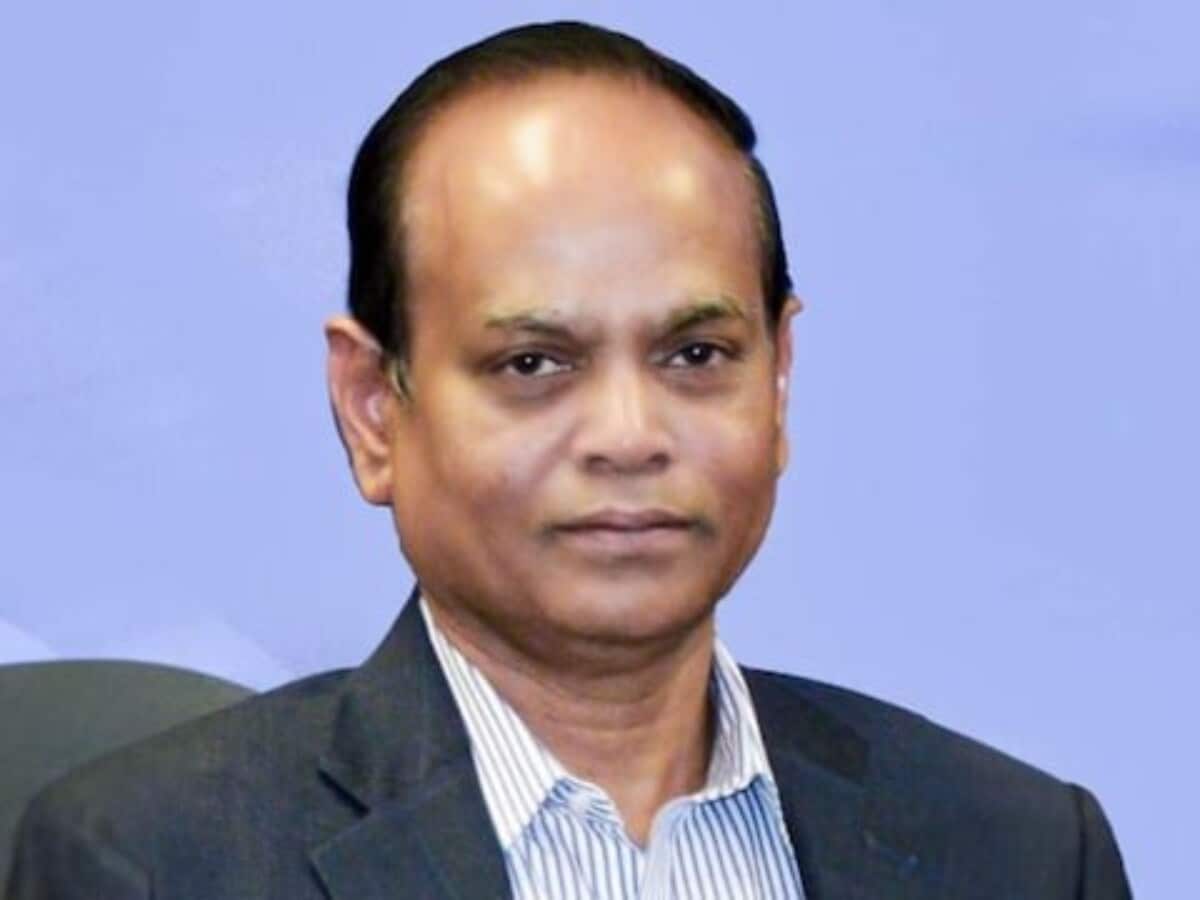 PV Ramprasad Reddy, Who Started As Clerk, Now Owns Rs 57,000 Crore Aurobindo Pharma | Business News - News18 PV Ramprasad Reddy, Who Started As Clerk, Now Owns Rs 57,000 Crore Aurobindo Pharma | Business News - News18
