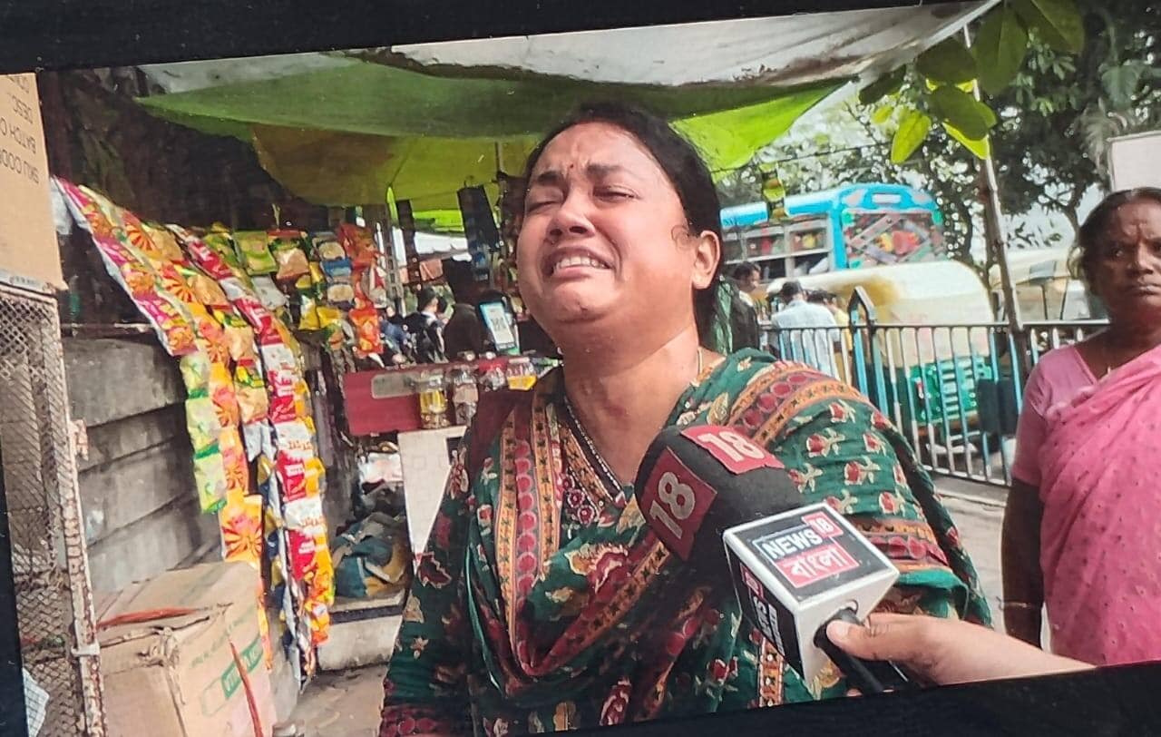 The woman alleged that she got a job about 140 km away. According to him, earlier one had to go to work at a school only 40 kilometers away, now one has to go 140 kilometers away. The teacher burst into tears after coming out of the board office. Small children at home. He continued to express concern about how to work so far away from his children and family. The woman alleged that she got a job about 140 km away. According to him, earlier one had to go to work at a school only 40 kilometers away, now one has to go 140 kilometers away. The teacher burst into tears after coming out of the board office. Small children at home. He continued to express concern about how to work so far away from his children and family.