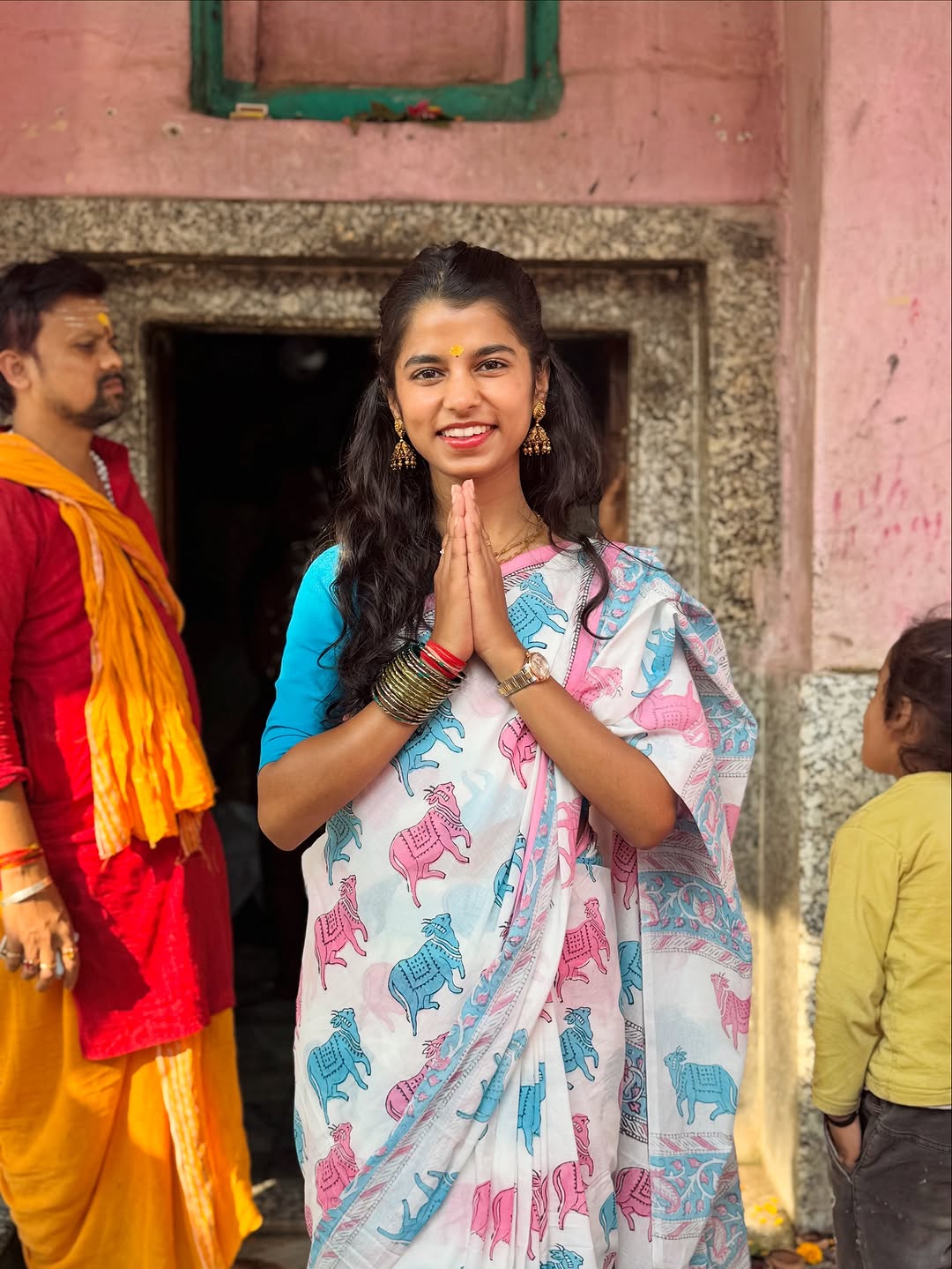 That name now echoing across the constituency is Maithili Thakur. And with her entry, the political mood has shifted dramatically.