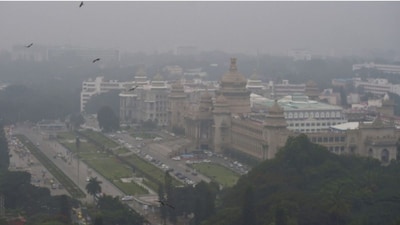IMD officials forecast that the city’s minimum temperature this week will consistently range between 12 degrees Celsius and 14 degrees Celsius, below the December average of 16.4 degrees Celsius