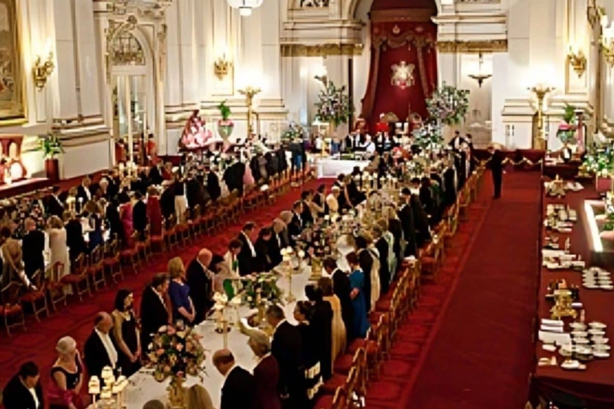 From Garlic To Shellfish: What the British Royals Refuse To Eat