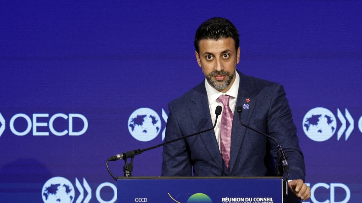 Canadian Trade Minister Seeks Comprehensive Deal on Trade Frictions with U.S.