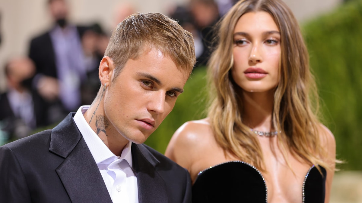 navy blue dress for baby girl Hailey Bieber Channels Kelly Klein In a Very '90s Metallic Gown main image 0