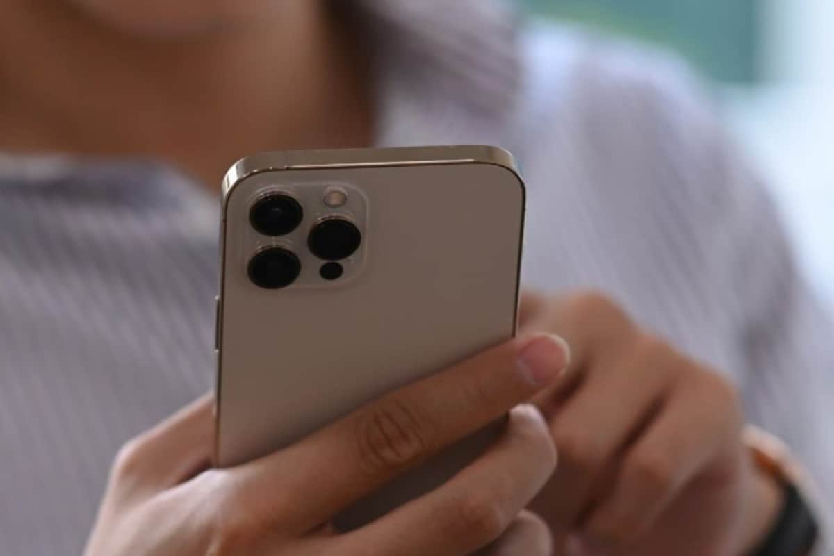 Indian Govt Notifies iPhone Users About Spyware Attacks: Should You Worry?