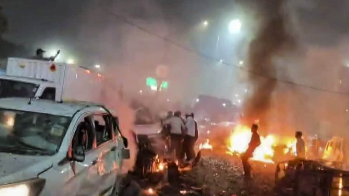 ‘Felt As If We’re Going To Die’: Delhi Man Recalls Red Fort Metro Car Blast Horror | Watch | India News