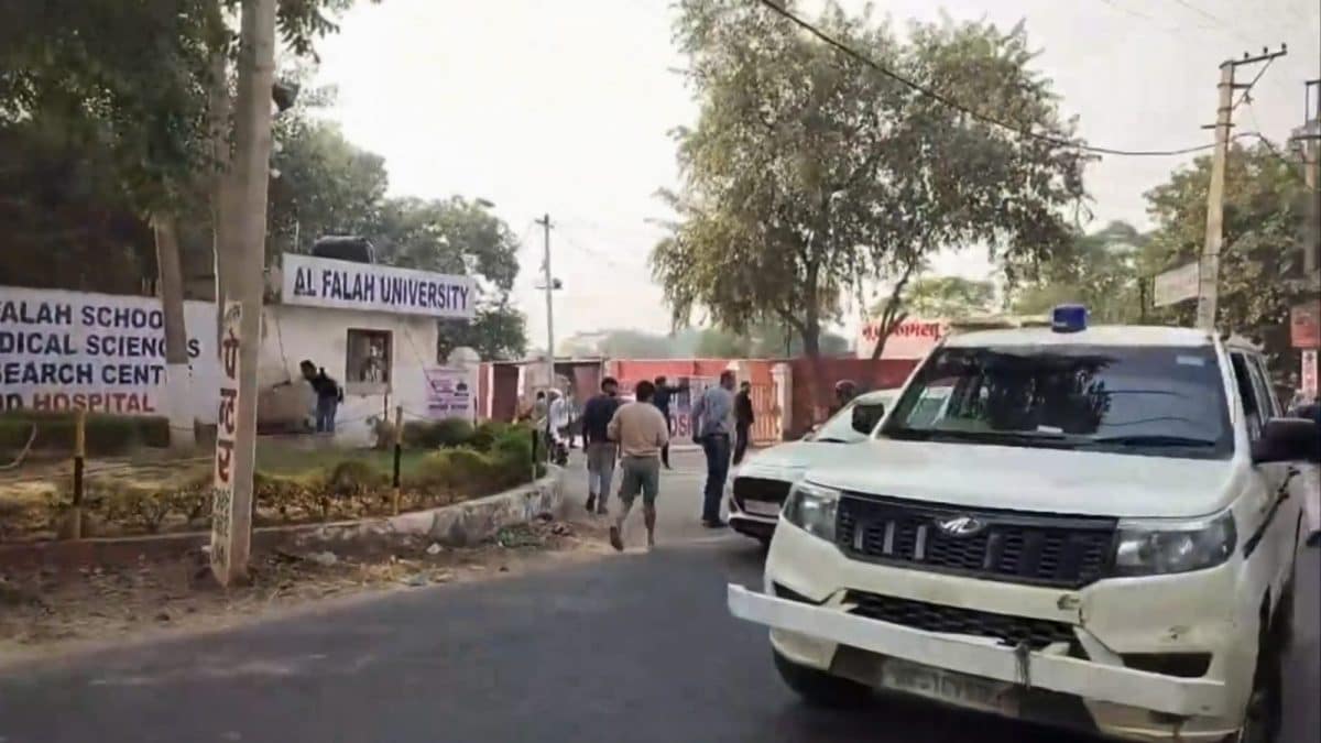 News18 Afternoon Digest: J&K Doctors Were Planning Pan-India Terror Attack, Tirupati Laddu Scam & More