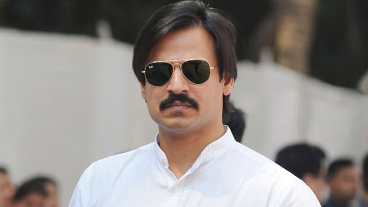 Vivek Oberoi Dedicates His Dadasaheb Phalke Award For Indian Police Force To ‘Real Heroes’ | Bollywood News