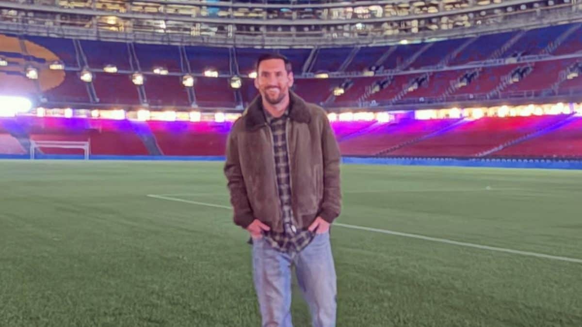 Messi Visits Camp Nou, Expresses Hope for Return