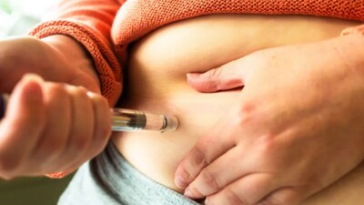 GLP-1 weight-loss drugs like Mounjaro and semaglutide are booming, but experts continue to stress on lifestyle changes for lasting results. (Image: Getty)