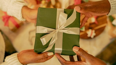 This year’s Valentine’s gifting edit brings together a distinguished collection of single malts, blended Scotch whiskies, artisanal rums, refined gins, premium vodkas, and celebrated tequilas