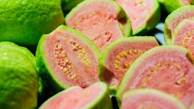 Guavas: Guavas are known for their unique flavour and health-promoting properties. This fruit contains about 228 mg of vitamin C per 100 grams. Guavas are also a good source of fibre, potassium, and vitamin A, which are important for eye health and immune function. Guavas contain antioxidants such as carotenoids and polyphenols that help fight oxidative stress and inflammation in the body. (Image: Canva)