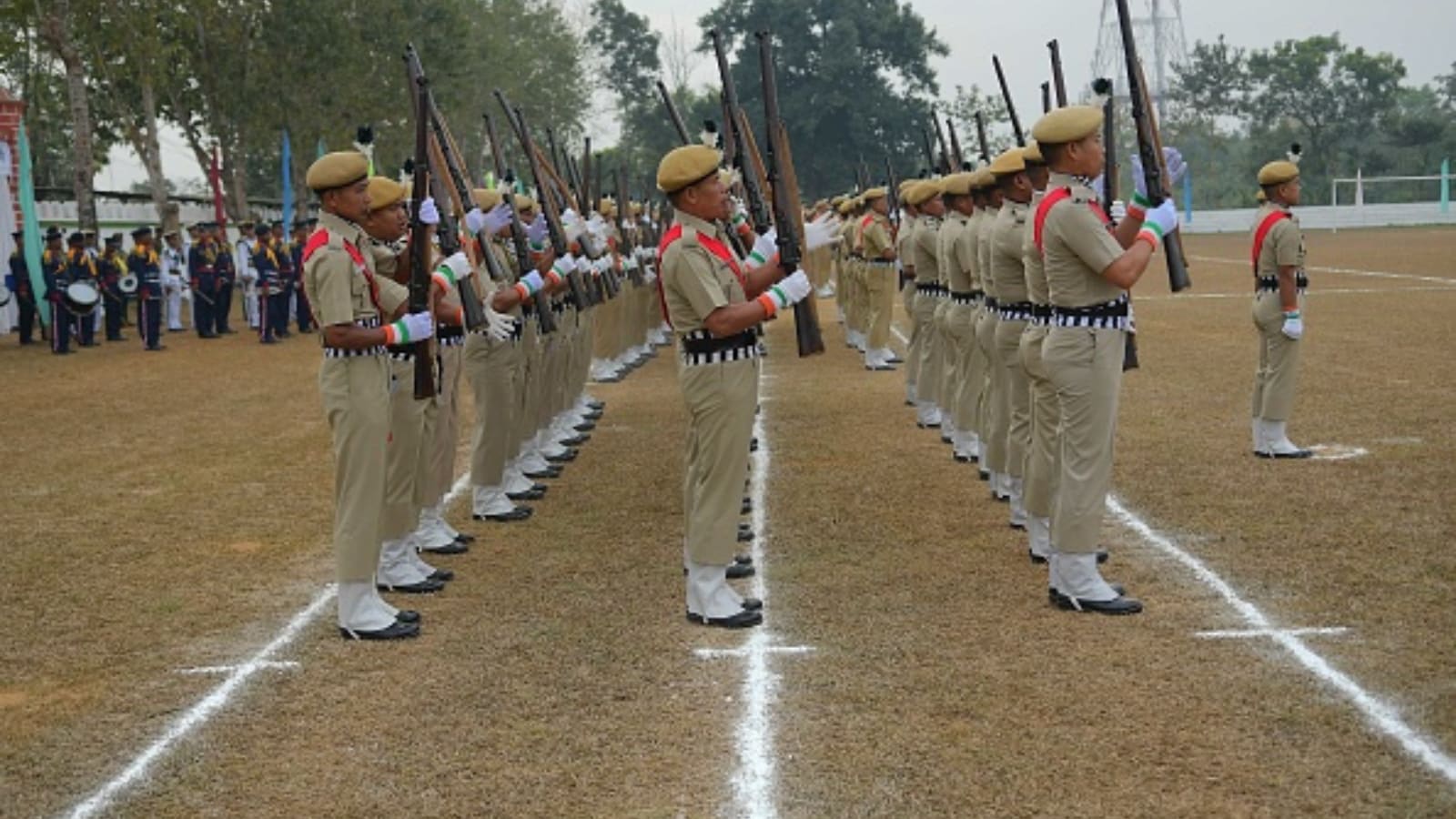 The last date to submit the application form is December 17, 2025. Candidates can pay the examination fee until December 20, 2025. Applicants are advised to read all instructions carefully while filling the form to avoid mistakes during verification.