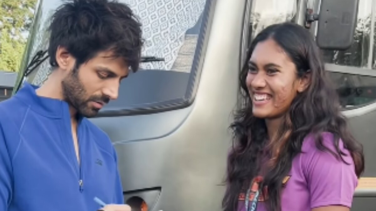 Kartik Aaryan Crops Ananya Panday From Instagram Video, She Reacts