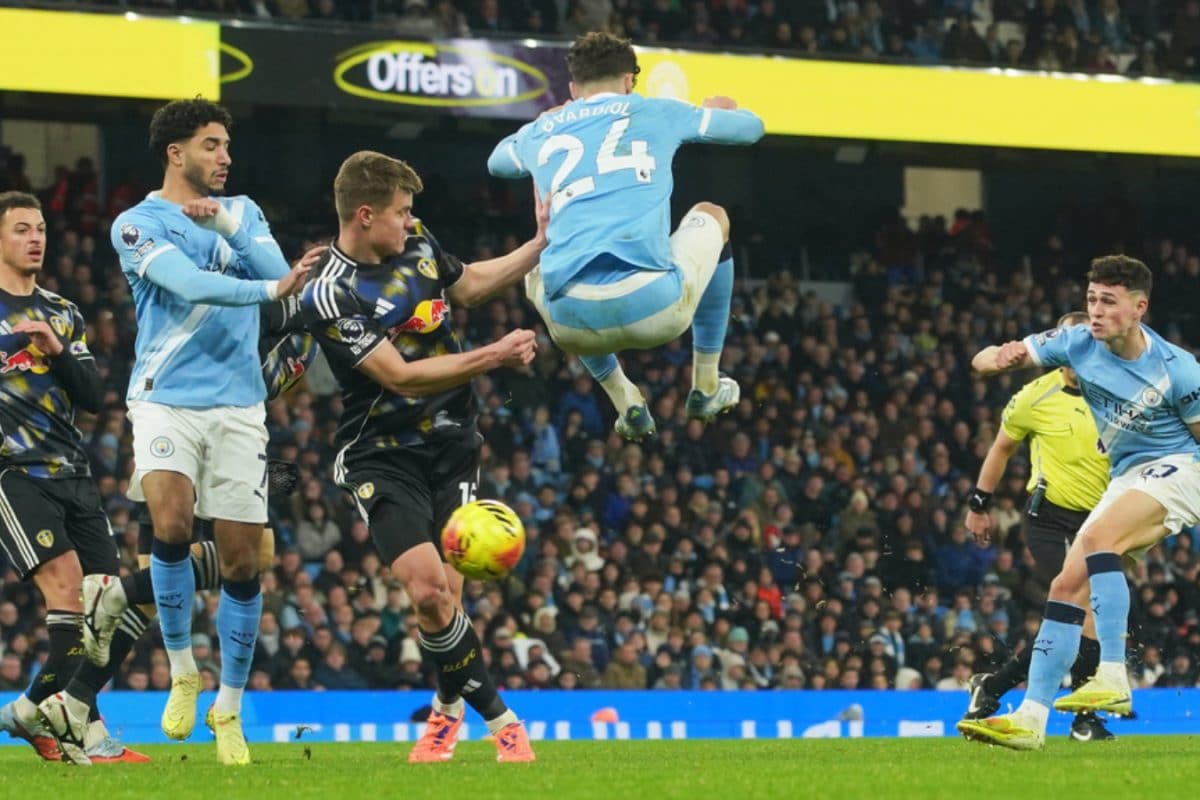 Phil Foden rescues Manchester City as Leeds mount surprising comeback