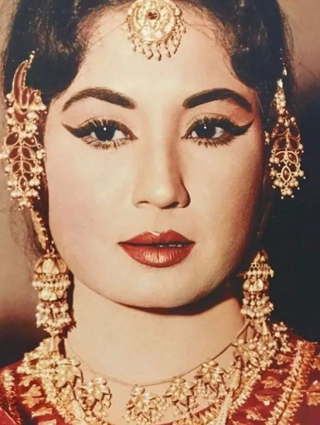 The situation was so bad that Nargis had to intervene and ask Kamal’s secretary, “Why do you people want to kill Meena? She has worked enough for your sake.”