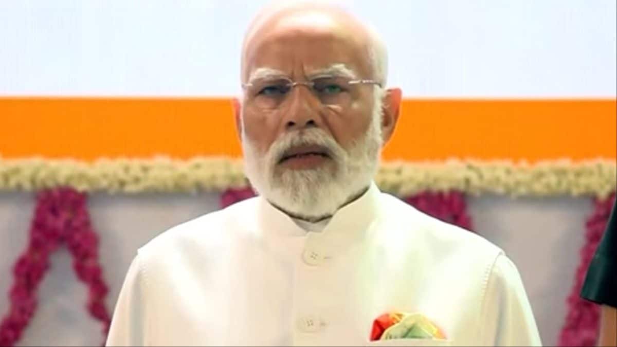 PM Modi Inaugurates Year-Long Commemoration Of 150 Years Of Vande Mataram