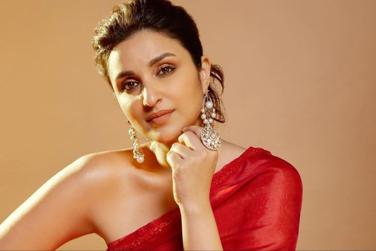 Parineeti Chopra’s DIY Jugaad Makeup Routine Goes Viral | Step-By-Step Video