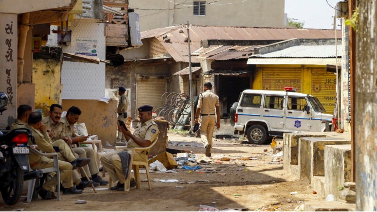 Gujarat Forest Officer Kills Wife, 2 Children, Buries Them In Pit Behind Official Residence