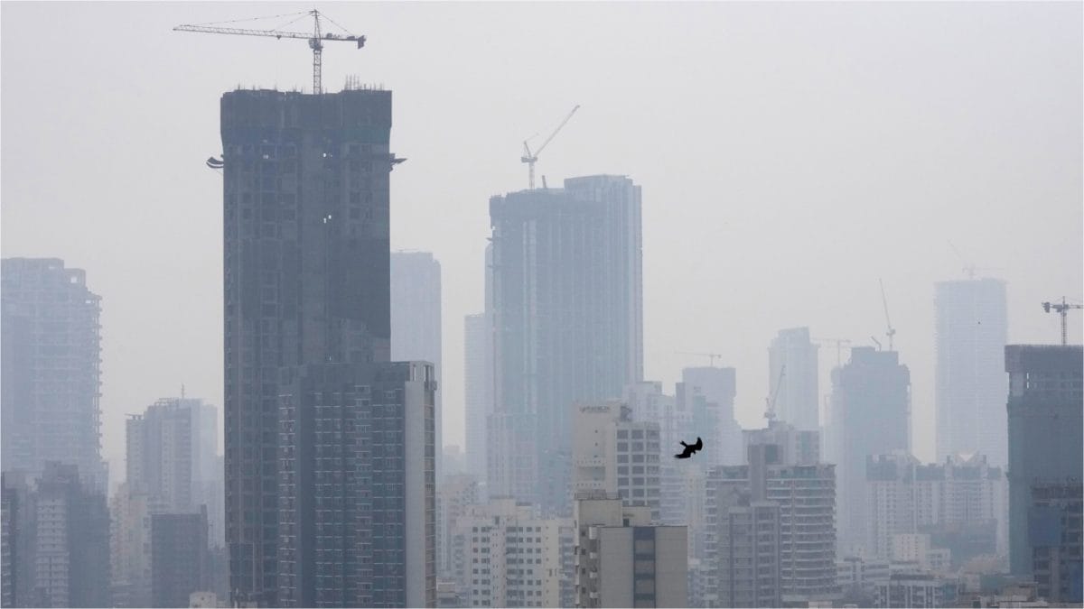 Mumbai Smog Worsens As AQI Dips Across City; Rohit Sharma's Ritika Flags Rising Pollution Levels