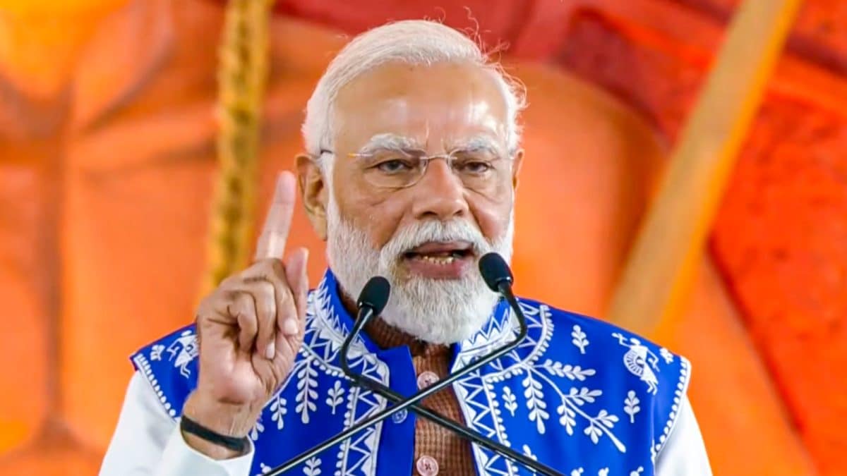 'Congress Left Tribals To Their Fate For 60 Years': PM Modi In Gujarat's Dediapada