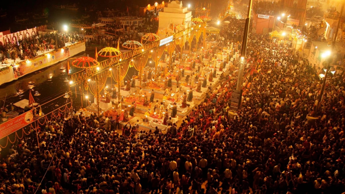 Over 10 Lakh Diyas, 3D Laser Show To Illuminate Varanasi Ghats On Dev Deepawali