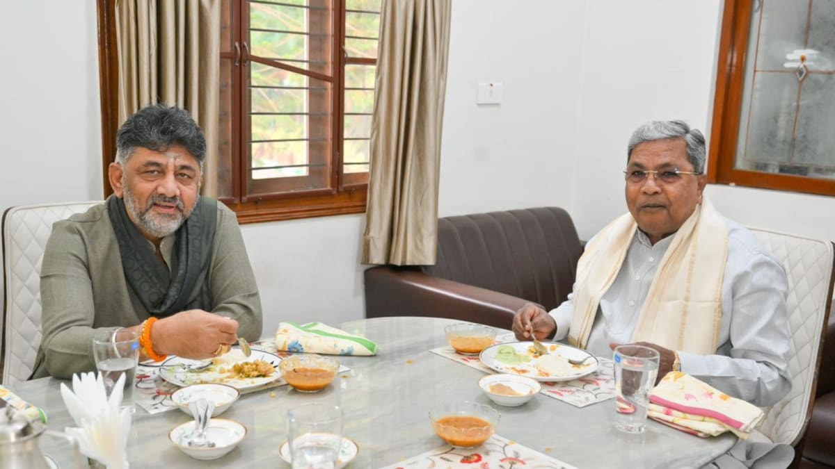 Shivakumar-Siddaramaiah's Breakfast Meet Done Right, But Is Power Transition Still On Cards?