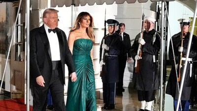 Melania's Emerald Moment: First Lady's Strapless Gown Is Internet's New  Obsession | World News - News18