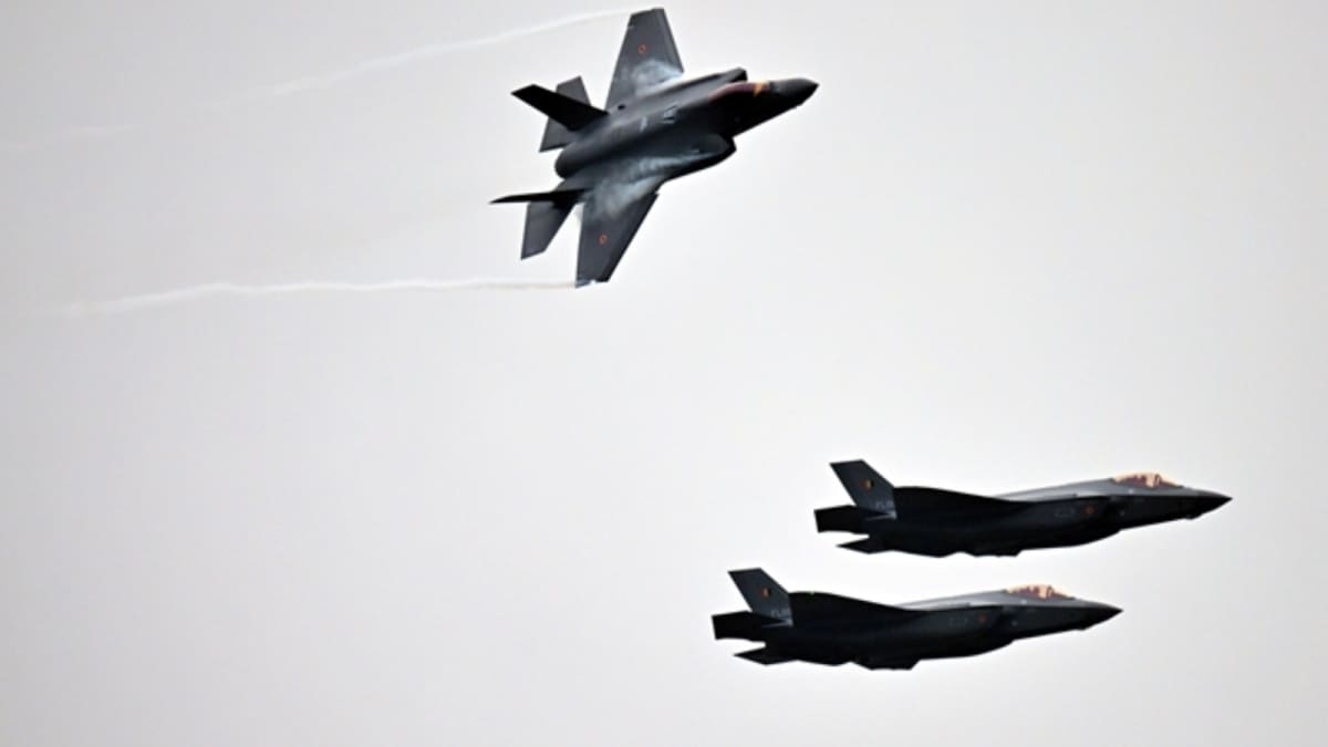 Romania Scrambles Jets As Drone Enters Airspace Amid Russian Strike On Ukraine