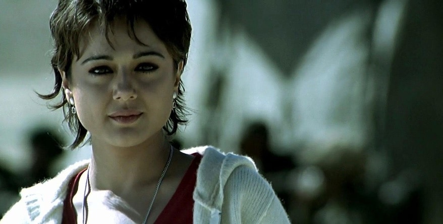  Preity Zinta (Lakshya): The actress plays Romila Dutta, a ambitious television war correspondent who follows the frontline during the Kargil conflict.