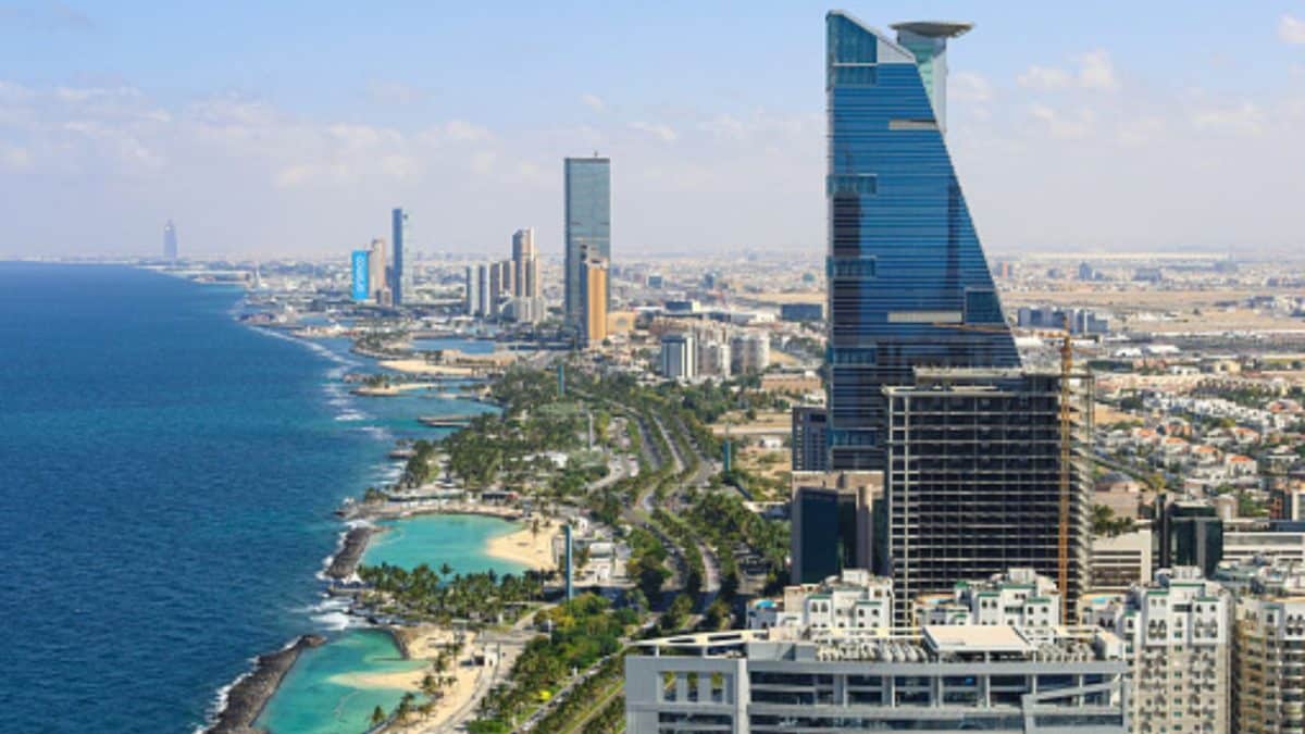 Saudi’s New Package Visa Lets Travellers Book Flights, Hotels and Visas ...
