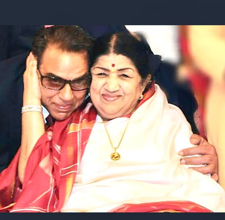 Even today, Jhilmil Sitaron Ka Aangan Hoga is counted among the greatest romantic hits. Its soothing tune, meaningful lyrics, and soulful singing make it timeless. Even today, Jhilmil Sitaron Ka Aangan Hoga is counted among the greatest romantic hits. Its soothing tune, meaningful lyrics, and soulful singing make it timeless.