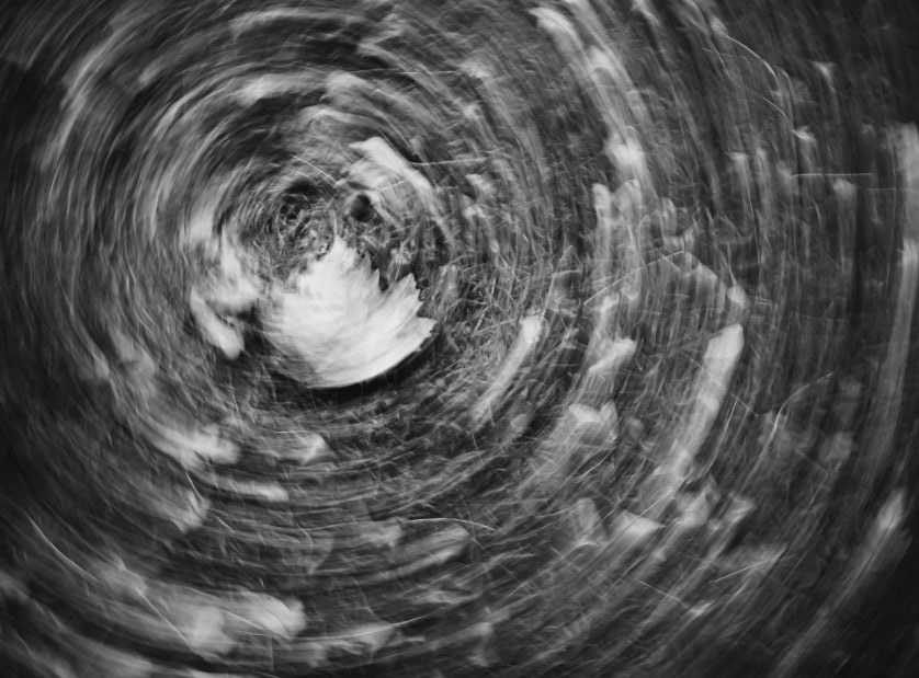 आईएमडी एक तूफान को एक नाम देता है जब वह इतना शक्तिशाली हो जाता है कि उसे चक्रवाती तूफान के रूप में वर्गीकृत किया जा सके।