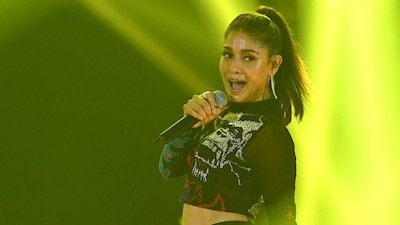 Sunidhi Chauhan’s Songs For A New Party Eve Party