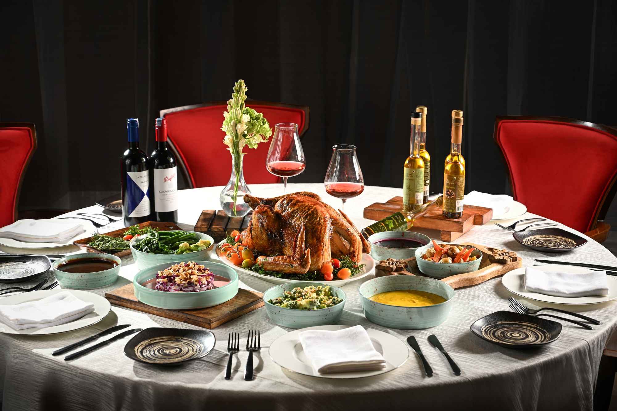 Thanksgiving 2025: The Ultimate Guide To Festive Dining Across India