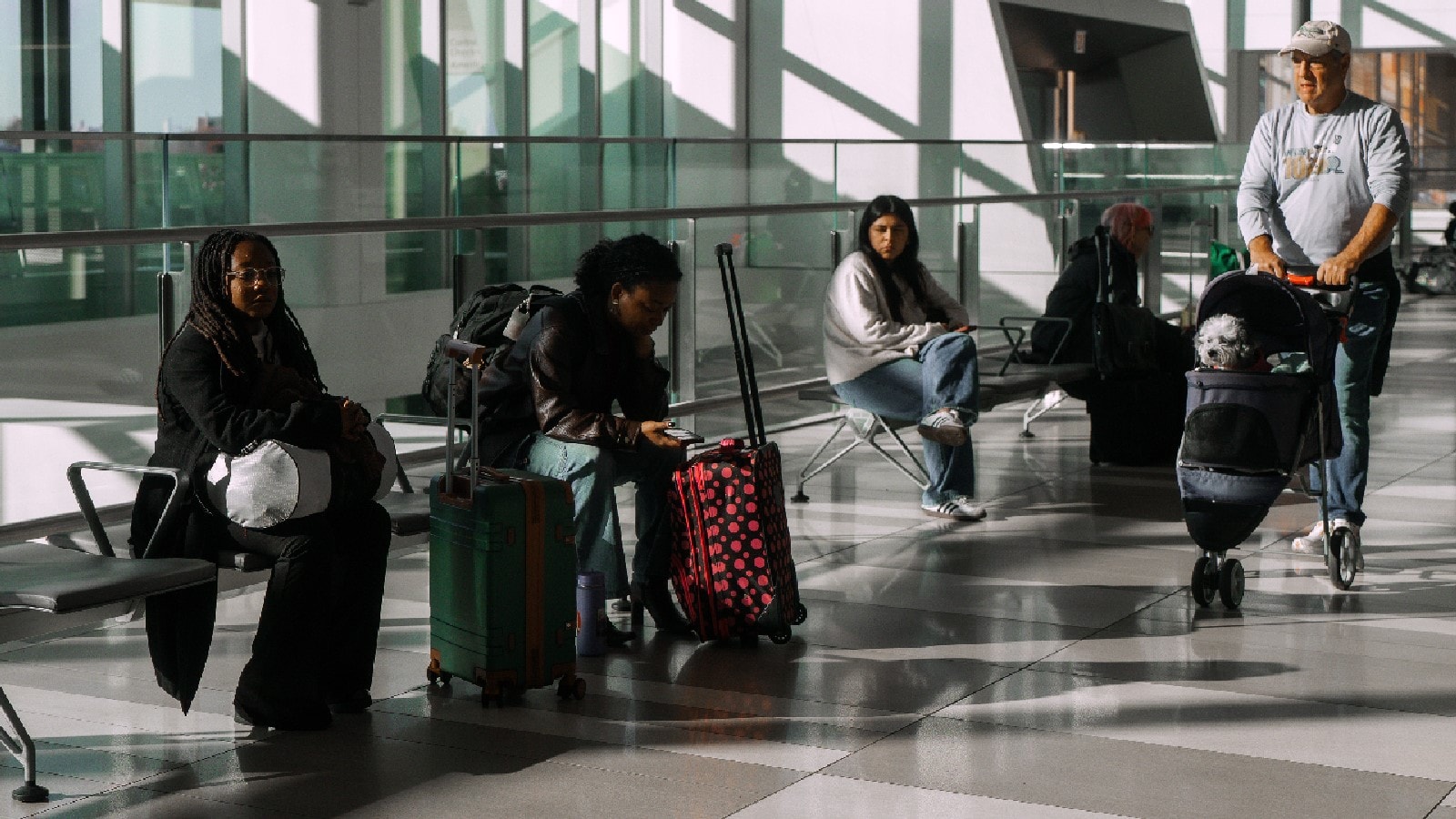 Here’s a breakdown of the refund rules and when you can expect reimbursement: - If your flight is delayed for more than two hours, and you choose not to travel. - Your flight is cancelled and you opt out of the alternate flight offered. - The airline cannot provide another flight within a reasonable timeframe. - You can be rebooked at no extra cost. Here’s a breakdown of the refund rules and when you can expect reimbursement: - If your flight is delayed for more than two hours, and you choose not to travel. - Your flight is cancelled and you opt out of the alternate flight offered. - The airline cannot provide another flight within a reasonable timeframe. - You can be rebooked at no extra cost.