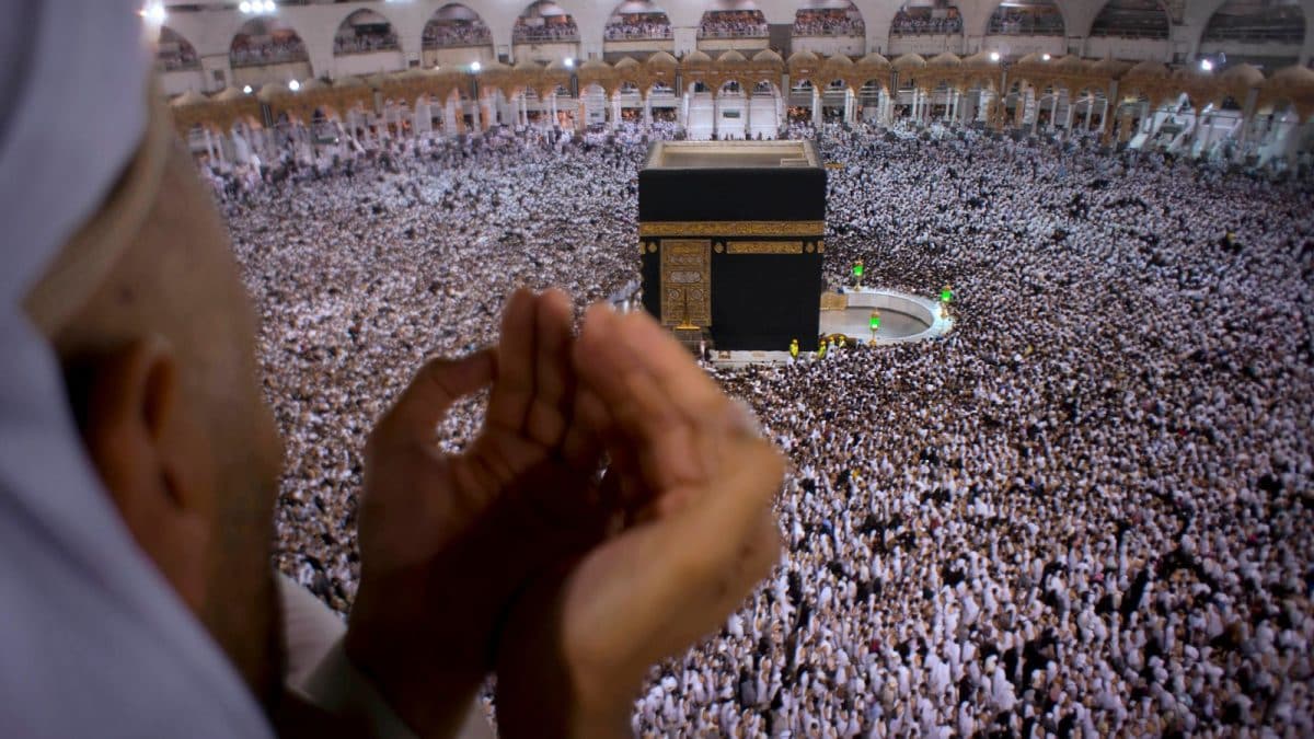 Saudi Bus Tragedy Puts Spotlight On Umrah: What The Pilgrimage Means, How It Differs from Haj