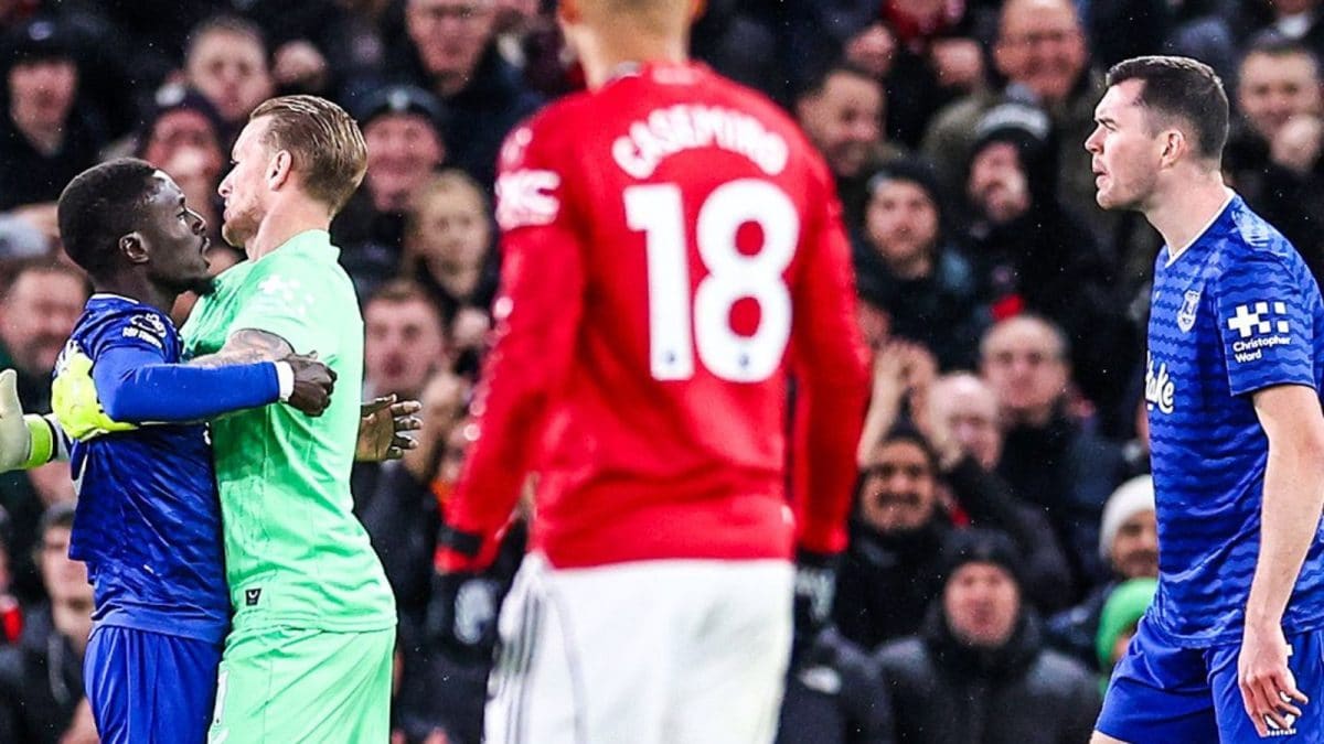 Everton's Idrissa Gueye Issues Apology Following Red At Old Trafford: 'Doesn't Reflect Who I Am...'