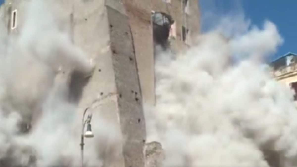 Medieval Tower Near Colosseum Collapses During Renovation In Rome, 1 Injured, 1 Remains Trapped
