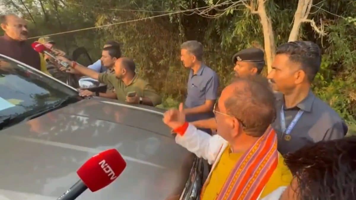 RJD Targets Vijay Sinha After Breath Test Finds Party MLC Ajay Kumar Sober