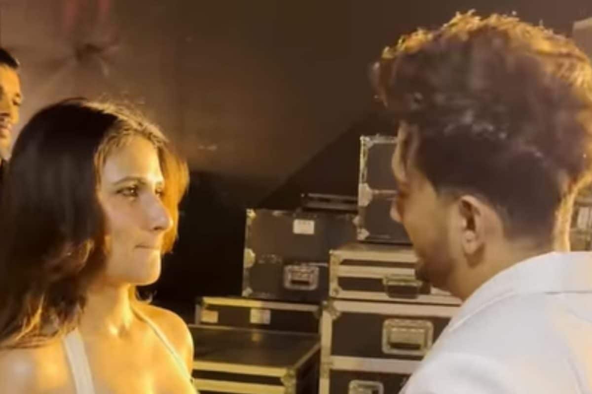 Fatima Sana Shaikh, Munawar Faruqui Share A Warm Hug On Backstage Of Himesh Reshammiya’s Concert