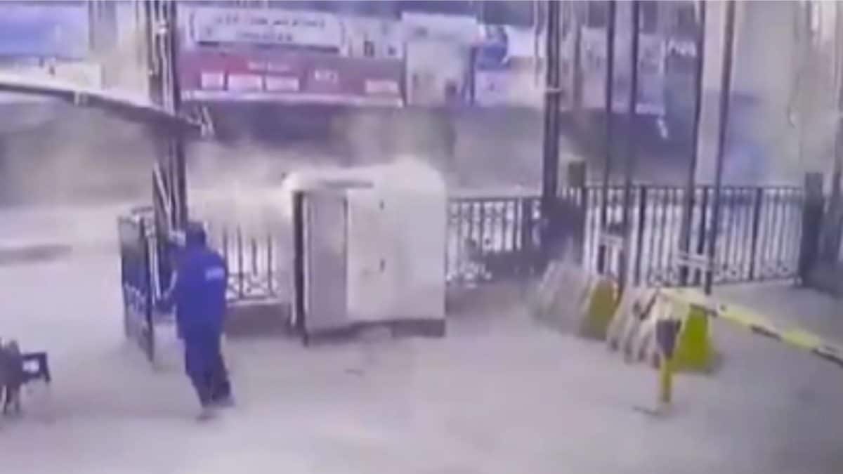 Peshawar Blast: CCTV Shows Moment Suicide Bomber Blew Himself Up Outside Paramilitary Headquarters | World News