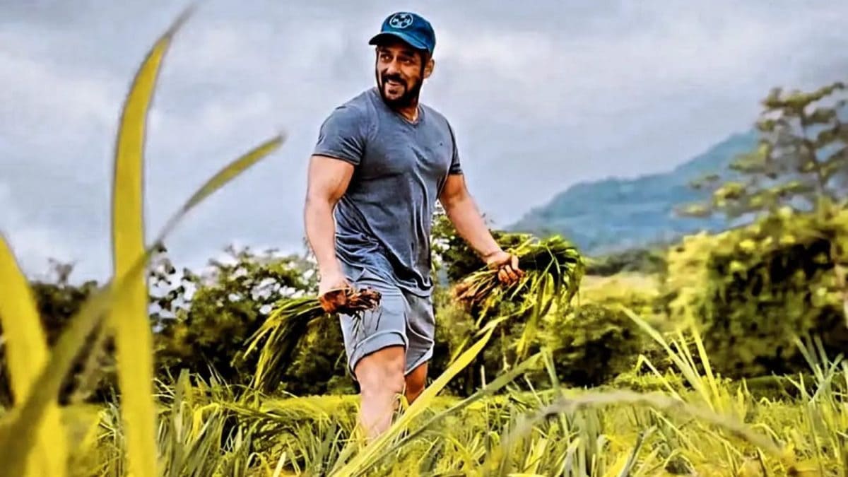 7 Bollywood Actors Who Own Farmhouses Near Mumbai