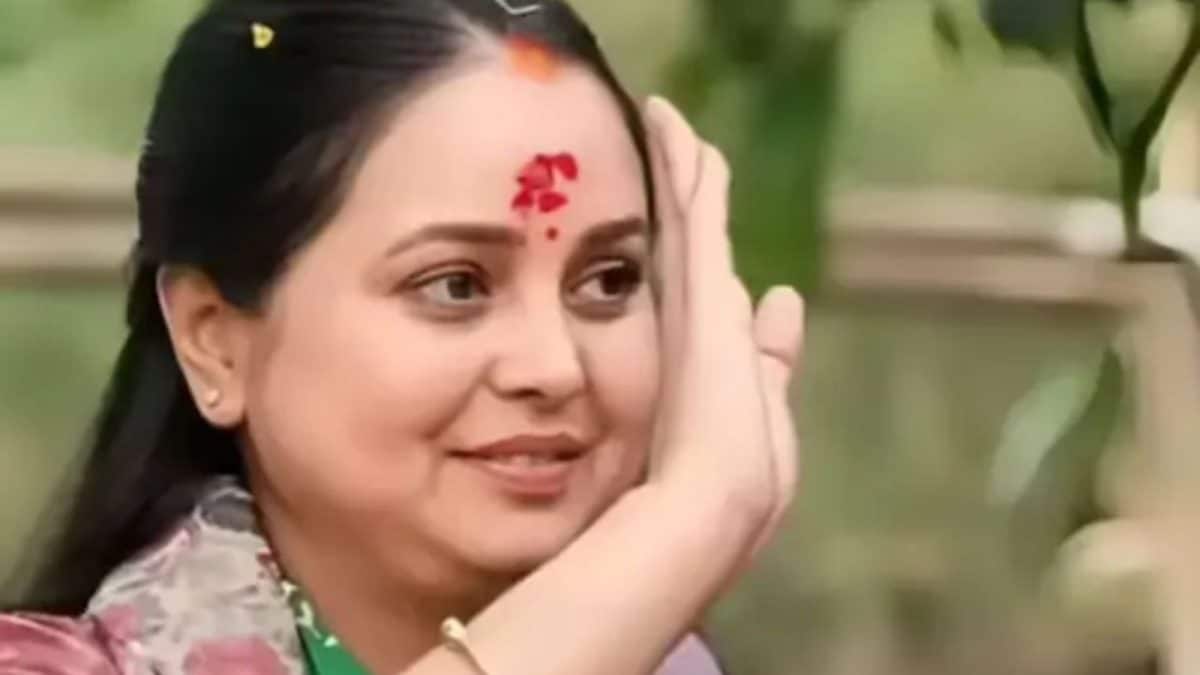 The Story Behind Rohini Acharya's Wedding: How Lalu Yadav's IAS Friend Became His Relative